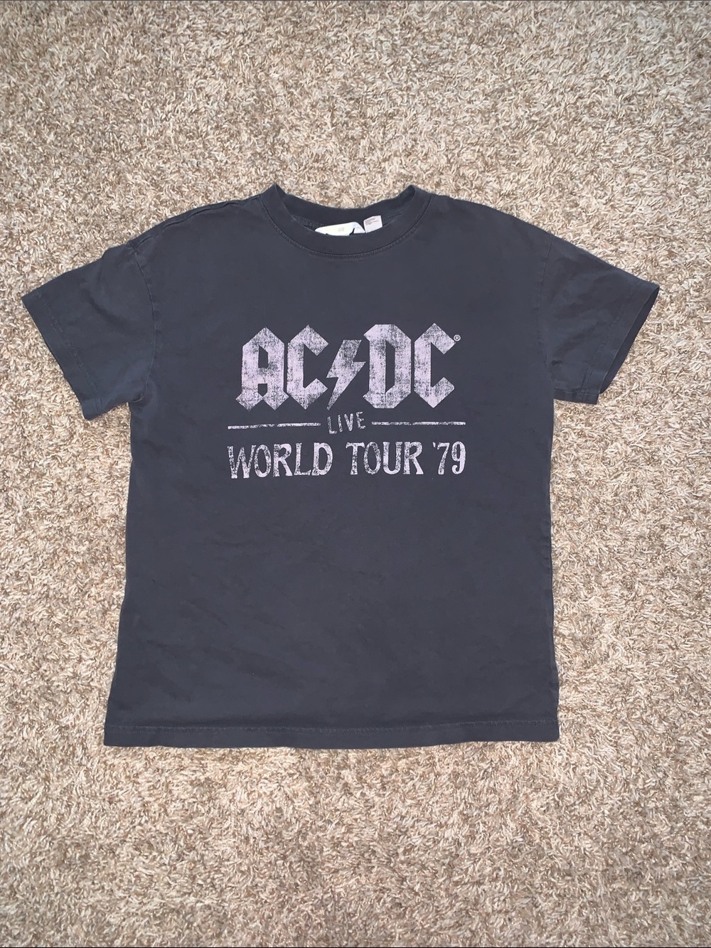 H&M Women’s XS AC/DC World Tour Charcoal Gray Graphic Tee Cropped Band T-Shirt